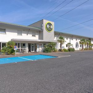 B&B Hotel Pau Lescar